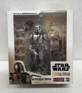 MAFEX No.129 MAFEX THE MANDALORIAN Ver. 2.0 New from Japan - Picture 1 of 7