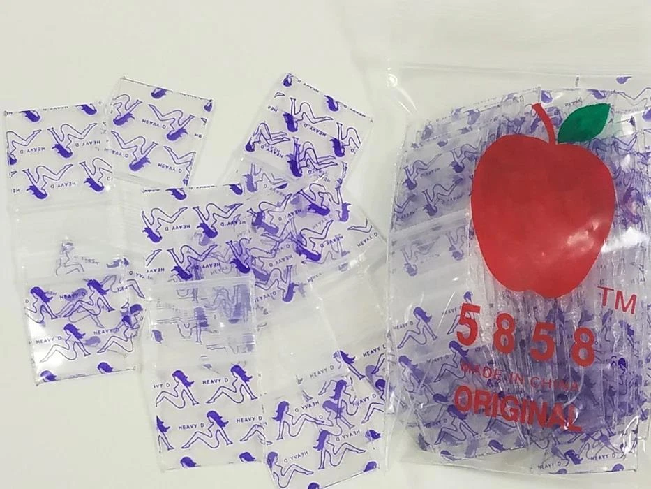 1,000 APPLE HEAVY D GIRL HOT LADY BAGGIES 5858  RESEALABLE 1000 5/8"x5/8" bags - Image 1 of 1