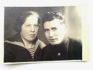 Original photo. WWII 1940.  Seamen. The husband and the wife. - Picture 1 of 2