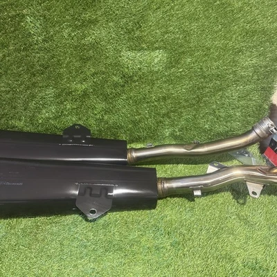 Kawasaki ZZR1400 Exhaust Silencer Left Right 2012-2020 KHI K 619 Standard Can - Image 1 of 4