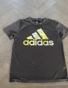 Adidas Basketball Boys shirt Sz 10 - Picture 1 of 2
