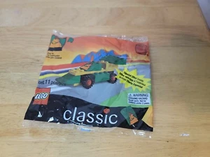 Vintage Lego 1995 Classic McDonalds Happy Meal Toy #4 Race Car (Brand New) - Picture 1 of 2
