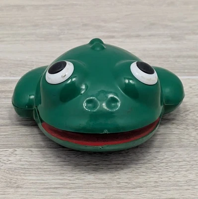 Vintage Lehmann Friction Frog Toy Made In Germany OHO 912 Still Rolls  — 第 1/4 张图片