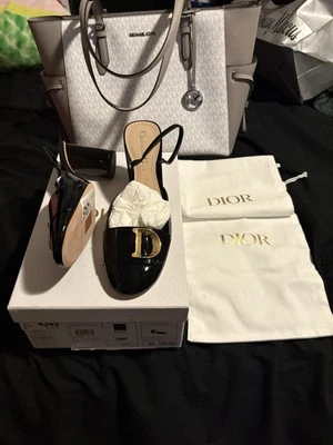 Zapatos de salón Dior C'Est Dior charol Foto 1 de 4