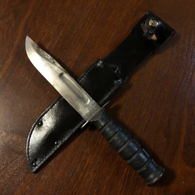 Vintage 70s 80s Camillus USMC MK2 KABAR Style Combat Fighting Knife & Sheath - Image 1 of 4