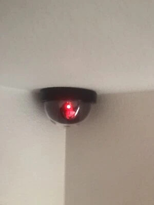 Dummy Camera Fake Security CCTV Dome Camera Flashing Red LED Light In&Outdoor - Image 1 of 4