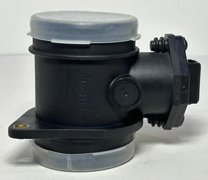92-99 VOLKSWAGEN MASS AIR FLOW SENSOR MAF FITS JETTA PASSAT GOLF 0280217117 OEM - Picture 1 of 9