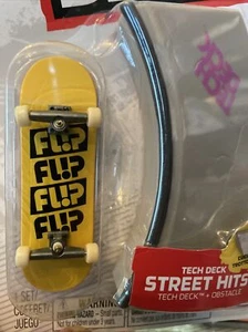 Tech Deck Street Hits Curved Curb & Flip Skateboards Odyssey Quattro Fingerboard - Picture 1 of 6