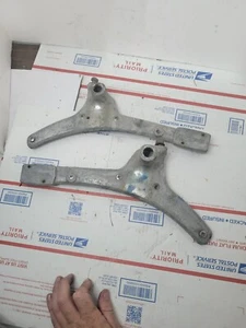 Honda Ca95 Baby Dream 150 Rear Shock Mounts - Picture 1 of 11