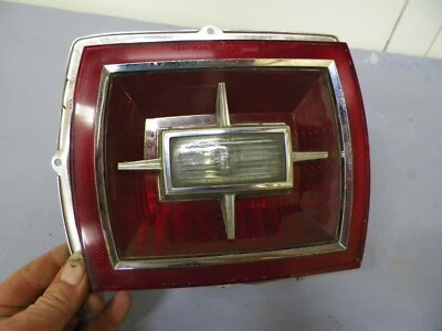 Задний фонарь 1966 Ford Galaxie XL - Изображение 1 из 4