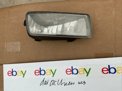 Оригинальный правый галогенный противотуманный фонарь для Ford Explorer 2006-2010 годов выпуска 8L24-15200-AA RH - Изображение 1 из 4