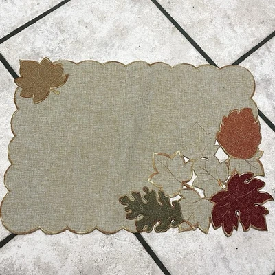 Fall Holiday Festive Appliqué Embroidered Leaf Placemats 13” x 19” Lot of 4 - Image 1 of 4