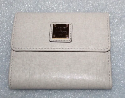 Cartera para tarjetas de crédito Dooney & Bourke Saffiano de cuero con solapa pequeña blanca usada en excelente estado Foto 1 de 3