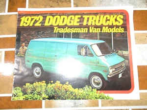 Dodge Trucks Tradesman 1972 modelos de furgoneta - catálogo de folletos automáticos vintage - Imagen 1 de 7