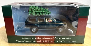 Maisto 1999 Ford Explorer w Tree Die-Cast Classic Christmas Ornament New in Box - Picture 1 of 9