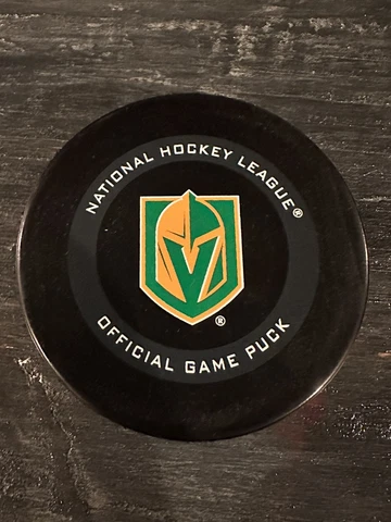 RARE! VEGAS GOLDEN KNIGHTS OFFICIAL ST PATRICKS DAY GAME PUCK GREEN Cover