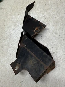 Moldura de enfriador de aceite lado izquierdo para tractor Allis Chalmers 620 Powermax - Imagen 1 de 3