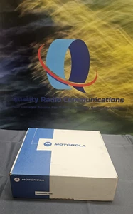 NUEVO en caja Motorola CDM1250 403-470 MHz UHF 40W radio bidireccional AAM25RKD9AA2AN - Imagen 1 de 14