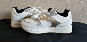 New Geox D runntix white sneakers. sz39. Sz9.
