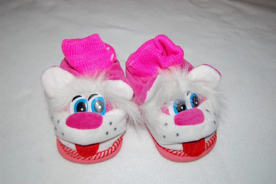 PANTUFLAS DE CABEZA DE ANIMAL DE PELUCHE para niñas pequeñas Rosa Caliente Prendas para el torso CARA BLANCA Cabello TALLA 6 7 Foto 1 de 1