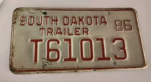 1986 South Dakota Trailer License Plate T610013 - Picture 1 of 1