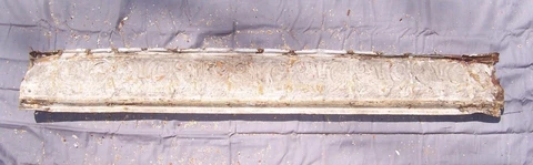 ANTIQUE METAL TIN CEILING TILE CROWN MOLDING 48 3/4" LONG RECLAIM SALVAGE Cover