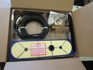 Simrad/ Lowrance/ Airmar parte # 000-10948-001 bronce a través del puerto del casco solamente - Imagen 1 de 1
