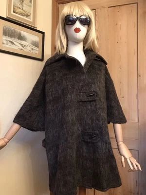 RARE VINTAGE 70s 80s WOOL CAPE MAY OF LONDON QUIRKY BOHO CLASSIC WINTER RETRO - Image 1 of 4
