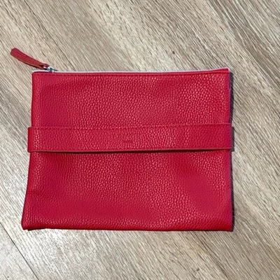 Bolsa de maquillaje de cuero rojo con cremallera Lancel Paris Preppy Minimalista Lujo Foto 1 de 4
