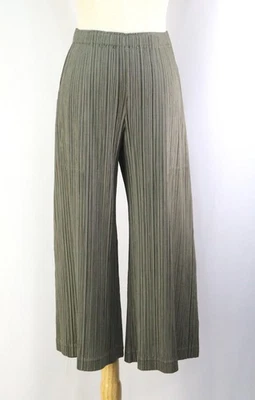 PLEATS PLEASE Gray Cropped Gaucho Pants ISSEY MIYAKE 290 9765 - Image 1 of 4