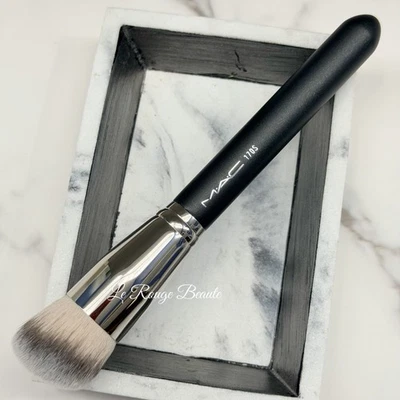 Mac 170S Synthetic Rounded Slant Foundation / Primer Brush - Image 1 of 3