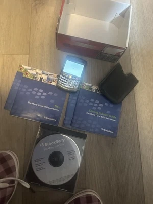 Blackberry Curve 8310 64MB Titanium, GSM, GPS, Bluetooth, 2MP Camera - Image 1 of 2