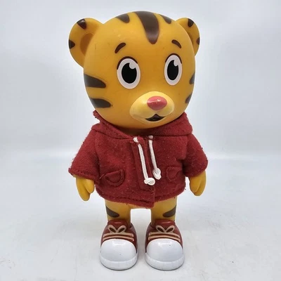 Figura de juguete Daniel Tigers Neighborhood Potty Time con Capucha Roja 2018 Jakks PBS 7 pulgadas Foto 1 de 4