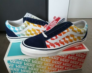 VANS Old Skool Athletic Shoes for Men 