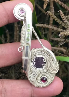 Pingente de prata esterlina peridoto com fio pingente de turmalina vermelho rosa - Imagem 1 de 4