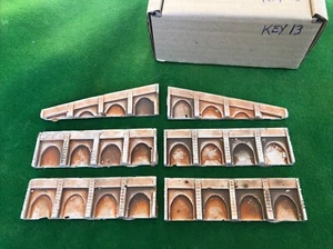 Z scale/ Z scale stone arched wall Kit x 6 sections Painted KEY13 - Picture 1 of 7
