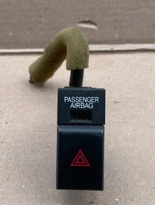 2003 - 2007 Honda Odyssey Emergency Hazard Flasher Switch OEM M25072 - Picture 1 of 4