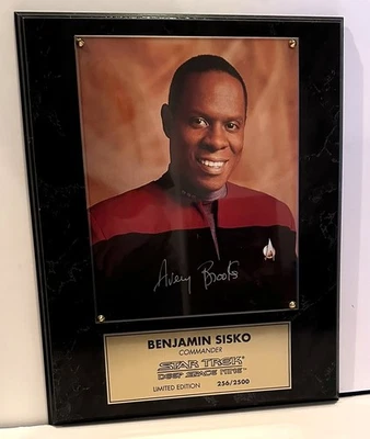 Placa autografiada de Avery Brooks como Comandante Sisko ST: Deep Space Nine con certificado de autenticidad Foto 1 de 4
