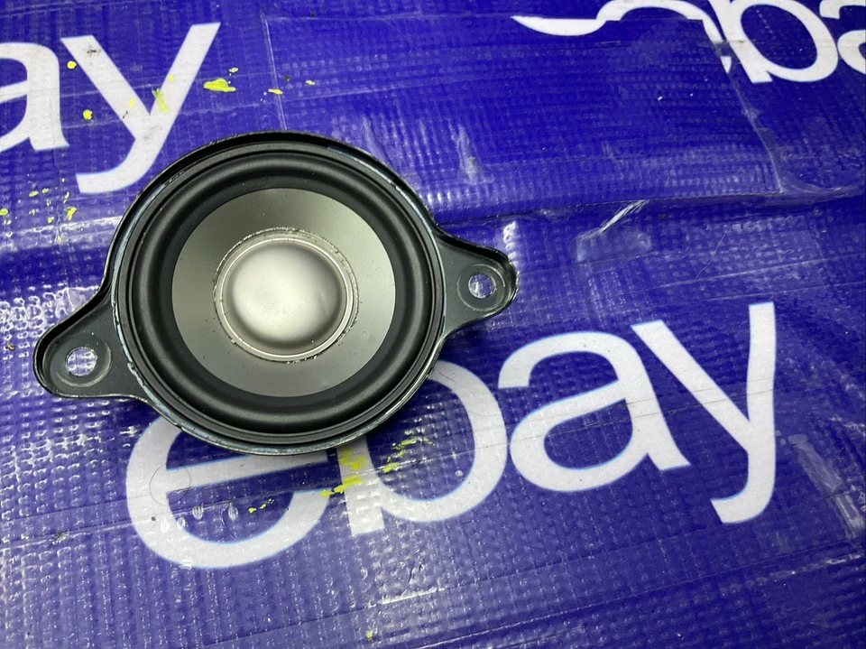 2003-2009 Mercedes-Benz E500 Front Door Speaker A2118203602 OEM - Image 1 of 4