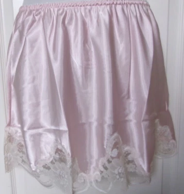 Shadowline Rochelle Satén 15" Medio Slip Talla 2X Rubor Estilo 47075 Ribete de Encaje Foto 1 de 2