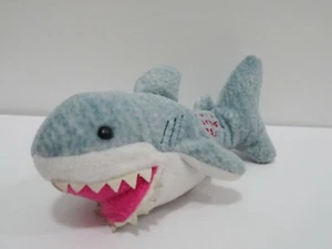 Tiburón Tiburón Universal Estudio Japón 7" Gorro Peluche Juguete Muñeca Japón - Imagen 1 de 6