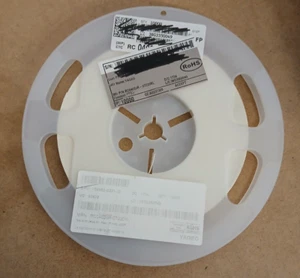 YAGEO RC0402JR-07220RL Dickfilmwiderstand 220Ω ±5% *10000 Stück*NOS* - Picture 1 of 2