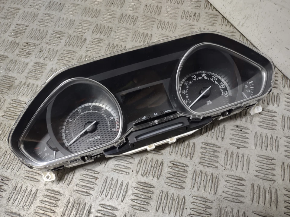 Peugeot 208 Mk1 Thp Gti 2012-2018 Instrument Cluster  9800654580 - Image 1 of 4