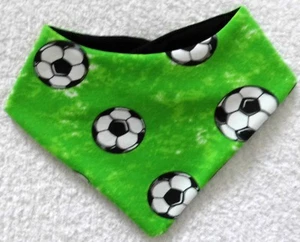 Pañuelo para el cuello ♥ Pañuelo triangular ♥ Fútbol ♥ Pelotas ♥ Handmade - Imagen 1 de 2