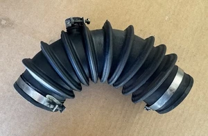 Tubo de admisión de aire turbo diésel Mercedes 300D 300TD 617 6030940782 California 1985 - Imagen 1 de 5