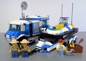 LEGO 4205 Police Command Truck & Boat Minifigs City Set