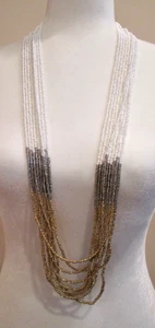 COLLANA NUOVA CON ETICHETTE $70 TALBOTS BIANCO, ORO, ARGENTO OMBRE LUNGA DICHIARAZIONE SEMI PERLINE - Foto 1 di 4