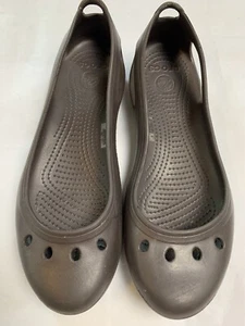 Crocs Kadee Ballet Plano Marrón Sin Cordones Cómodo Impermeable Punta Redonda Mujer 10 - Imagen 1 de 7