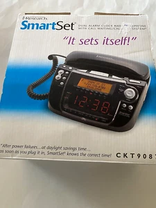 Emerson Research Phone W/Smart Set Auto Clock Dual Alarm Telephone - Picture 1 of 3