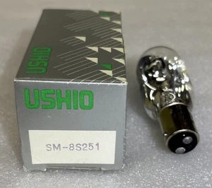 Ushio 8S251 Mikroskop Birne 120V 20W Bajonettsockel 1/2 Silber Spiegel * Japan * NEU - Bild 1 von 6